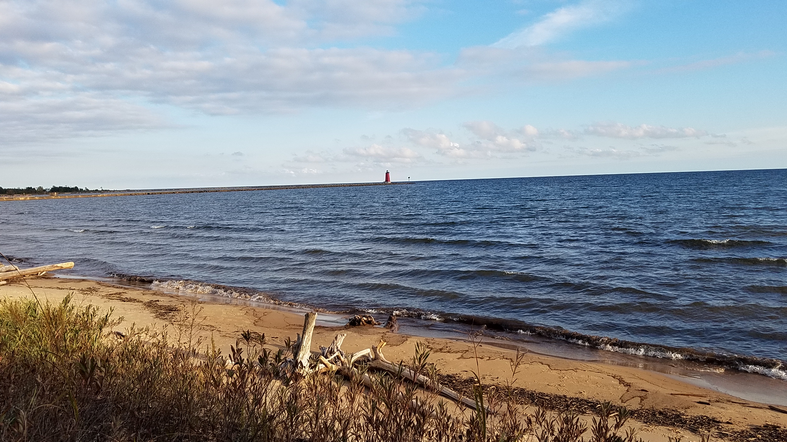 The_Lake_WLighthouse[1]